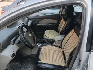 Toyota Belta 2010 Silver