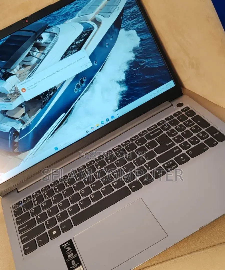 New Laptop Lenovo Ideapad 3 8GB AMD Ryzen 7 SSD 512GB