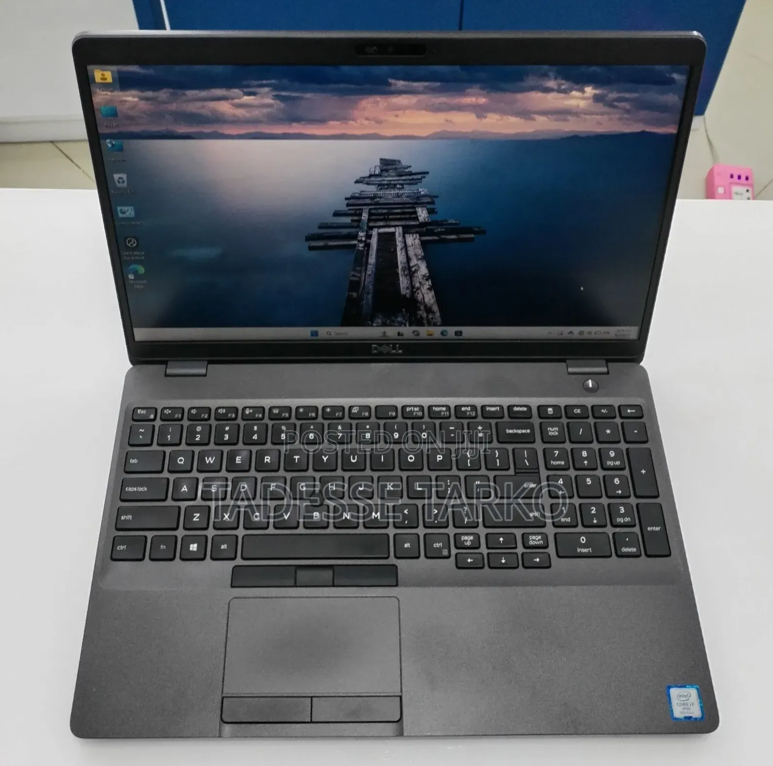 New Laptop Dell Precision 3541 16GB Intel Core i7 SSD 512GB