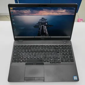 New Laptop Dell Precision 3541 16GB Intel Core i7 SSD 512GB