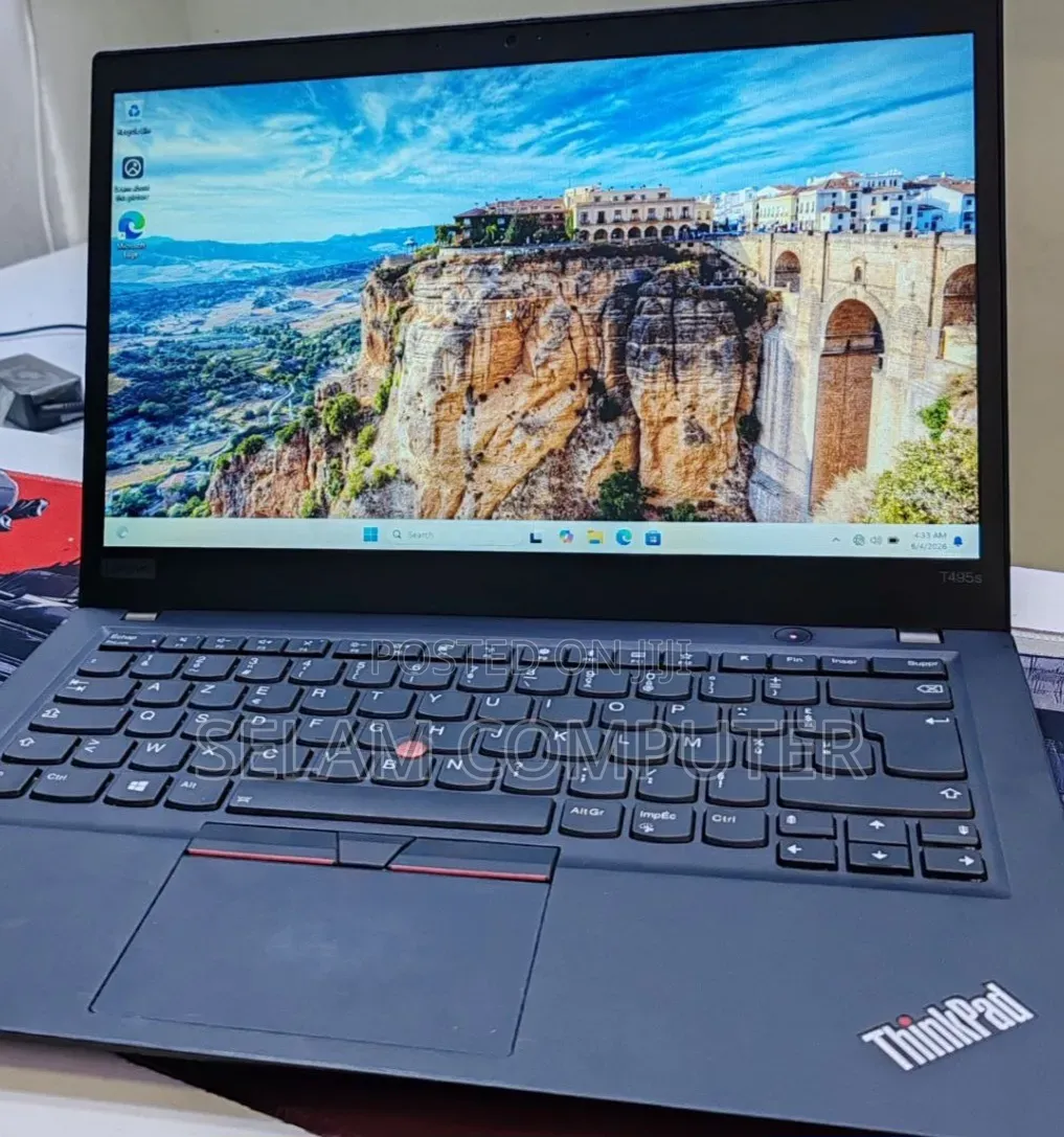 New Laptop Lenovo ThinkPad t495s 8GB AMD Ryzen 5 SSD 512GB