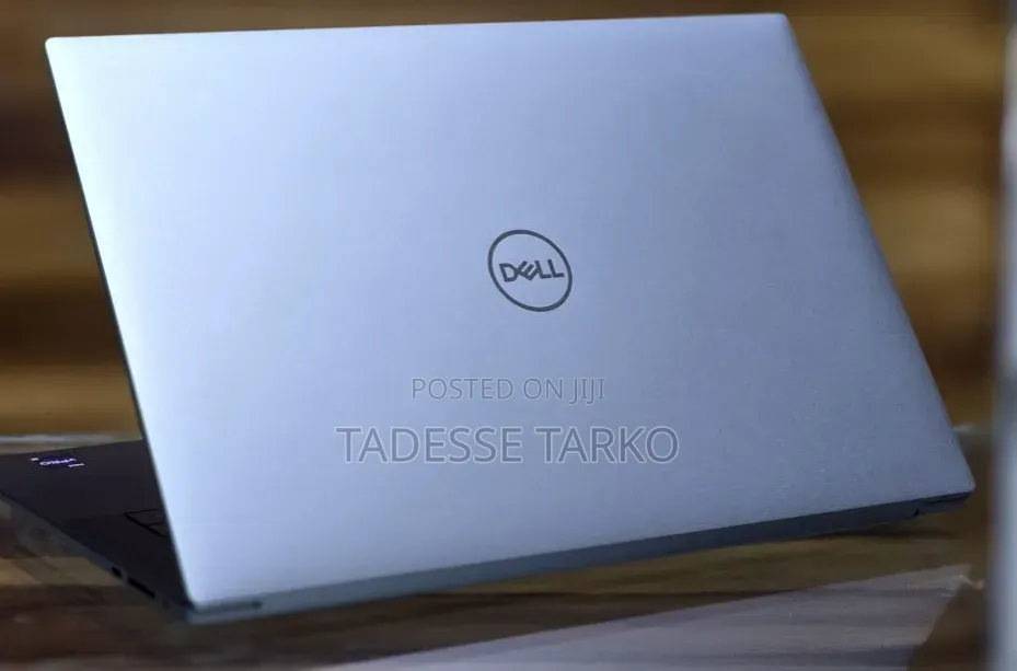 New Laptop Dell Precision 15 3541 16GB Intel Core i9 SSD 512GB