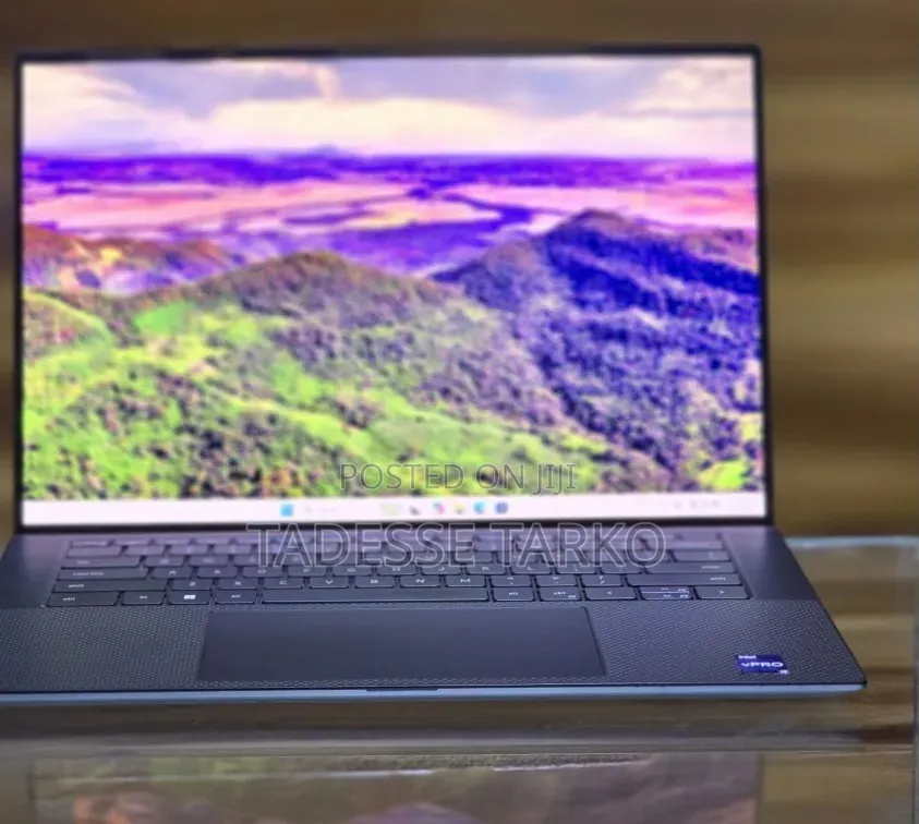 New Laptop Dell Precision 15 3541 16GB Intel Core i9 SSD 512GB