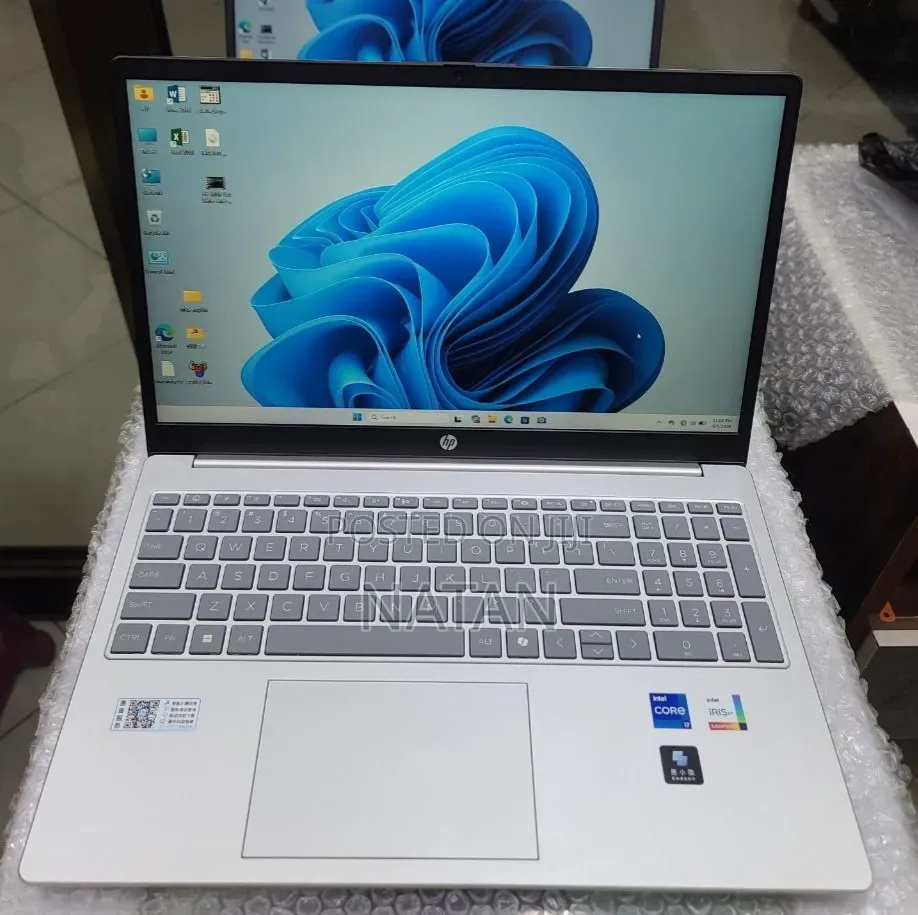 New Laptop HP Stream Notebook 16GB Intel Core i7 SSD 1T