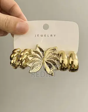 Gold Earring Set