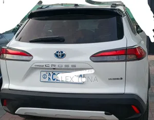 Toyota Corolla Cross 2022 White