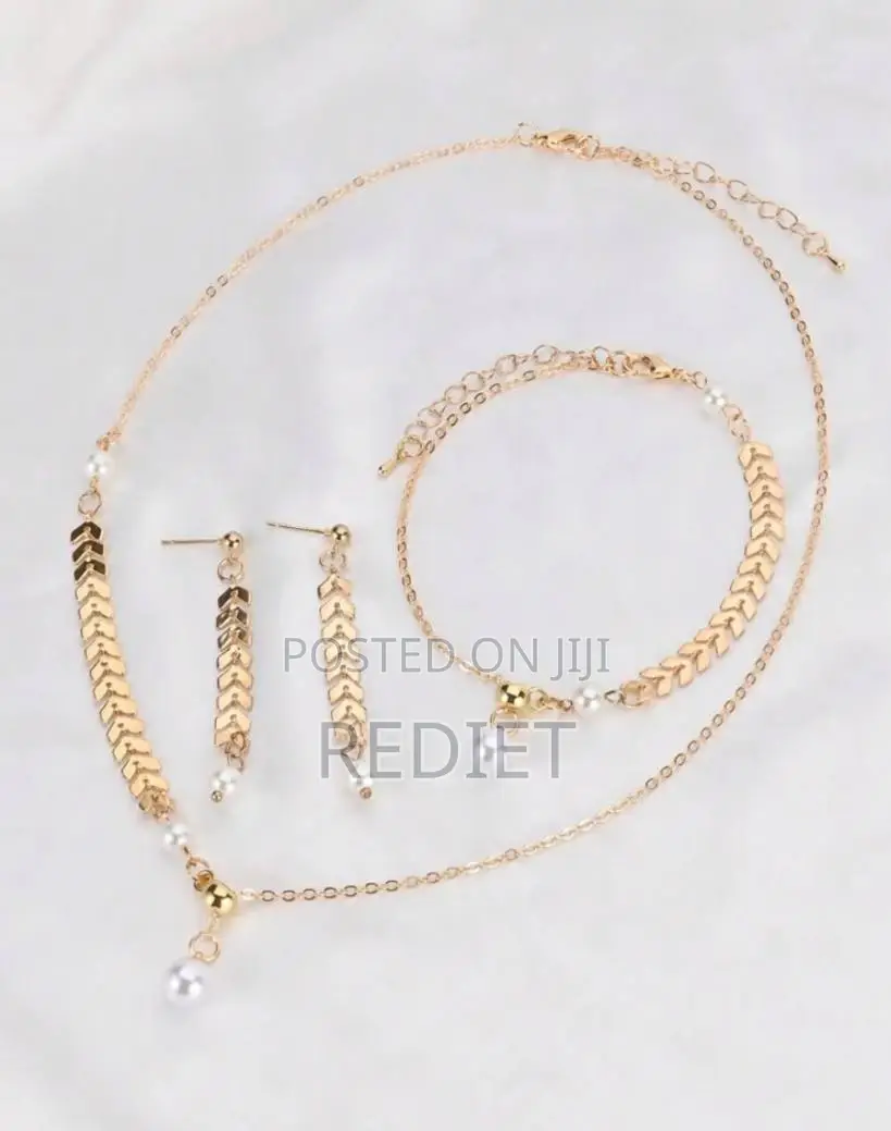 Gold Jewelry Set