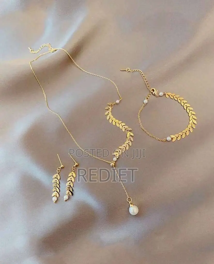 Gold Jewelry Set