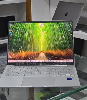 New Laptop HP Pavilion 14 16GB Intel Core i7 SSD 1T