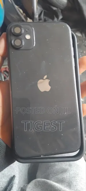 Apple iPhone 11 64 GB Black