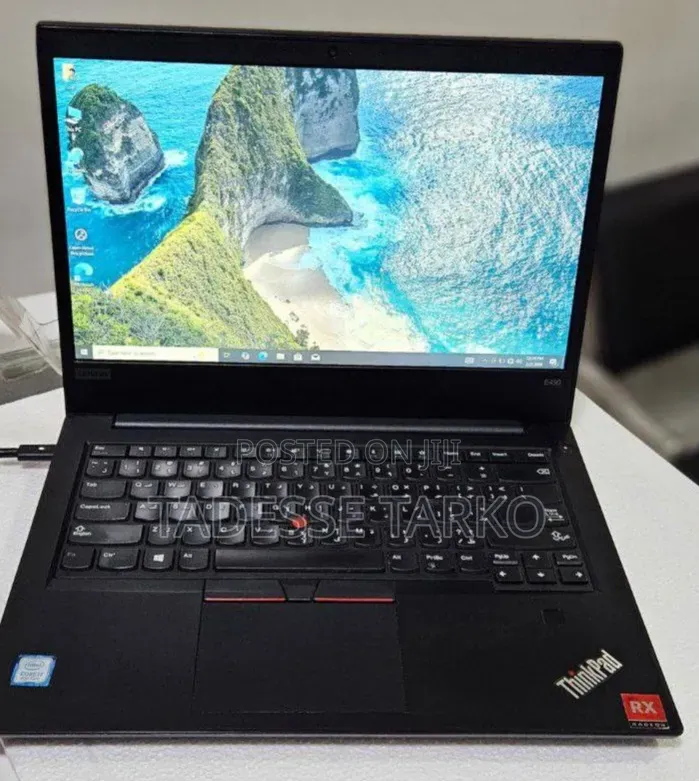 New Laptop Lenovo 8GB Intel Core i7 SSD 256GB