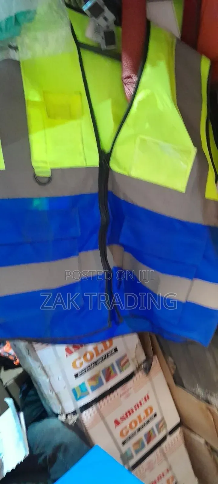 Reflective Safety Vest አንፀባራቂ
