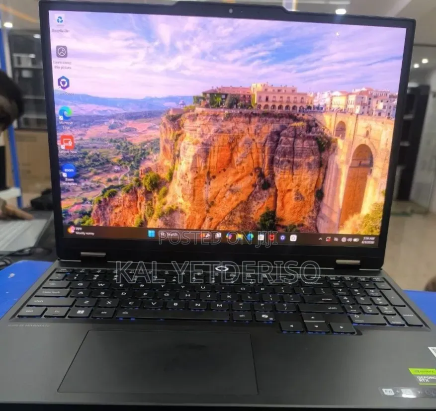 New Laptop Lenovo Legion 5 16GB Intel Core i7 SSD 1T