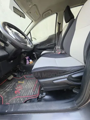 Toyota Yaris 2012 Gray
