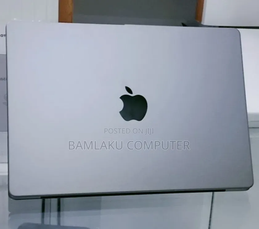 New Laptop Apple MacBook Pro 2020 M1 16GB Apple M1 Pro SSD 1T