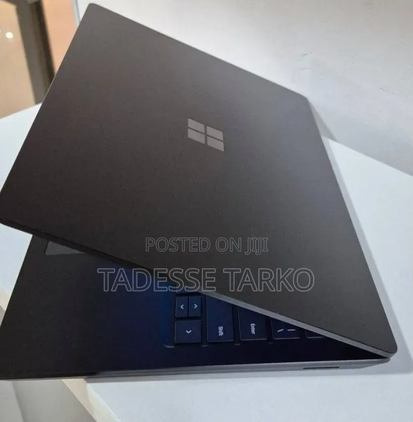 New Laptop Microsoft Surface Laptop 5 16GB Intel Core i7 SSD 512GB