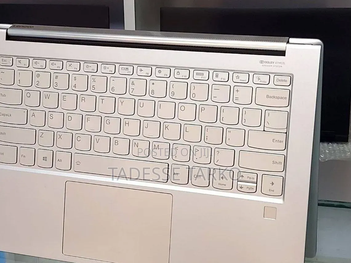 New Laptop Lenovo Yoga 9i 16GB Intel Core i7 SSD 512GB