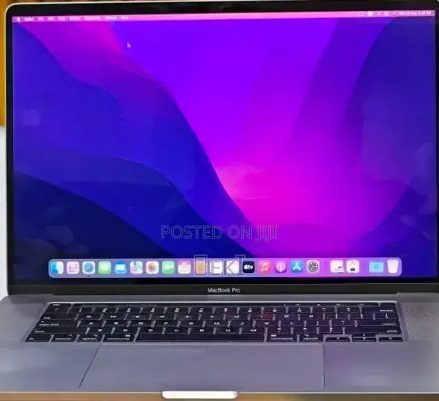 New Laptop Apple MacBook Pro 2018 32GB Intel Core i7 SSD 2T
