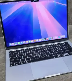 New Laptop Apple MacBook Air 2025 M4 16GB Apple M4 SSD 256GB