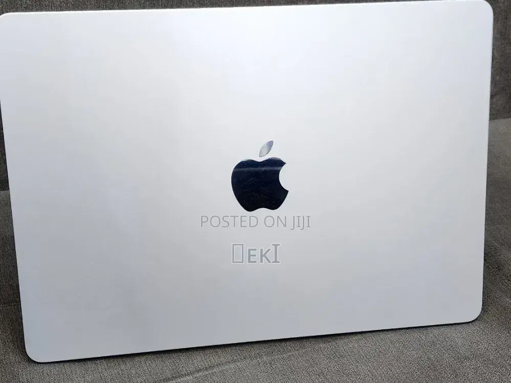 New Laptop Apple MacBook Air 2025 M4 16GB Apple M4 SSD 256GB
