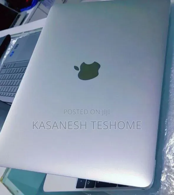 New Laptop Apple MacBook Pro 2015 8GB SSD 512GB