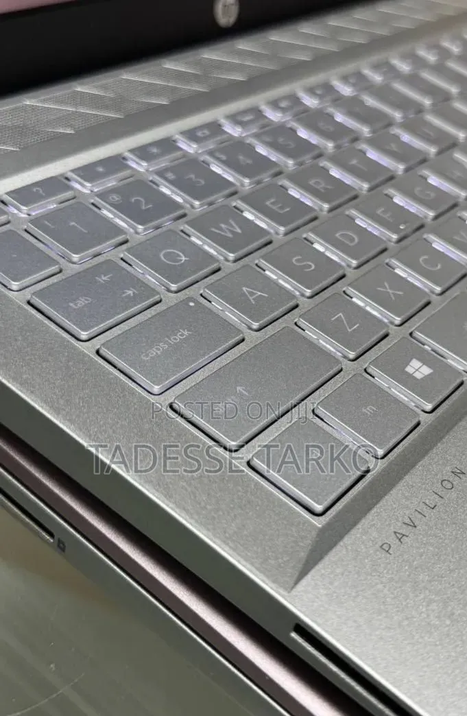 New Laptop HP Pavilion 14 16GB Intel Core i5 SSD 256GB