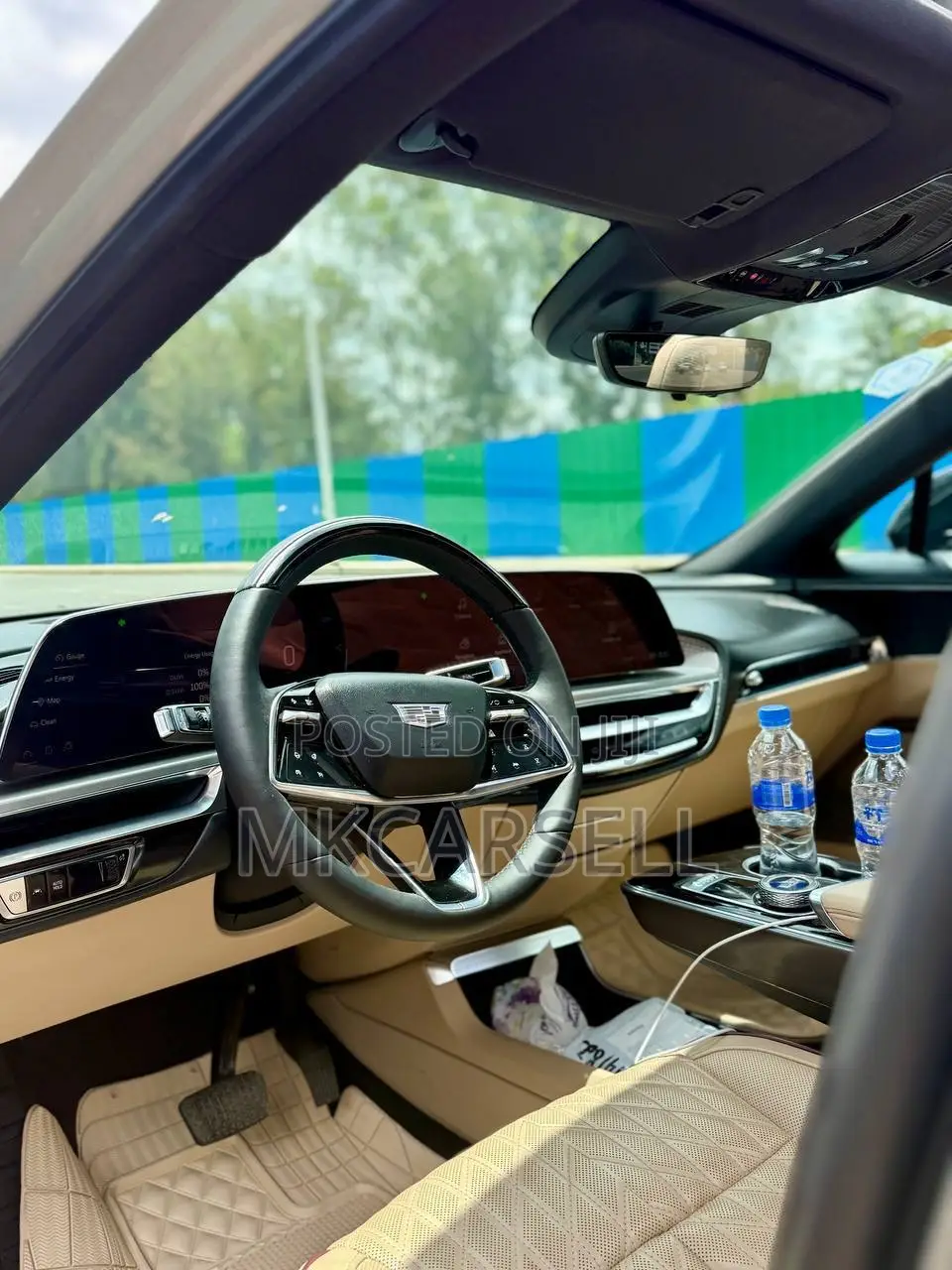 Cadillac Lyriq 100 kWh AWD 2023 Silver