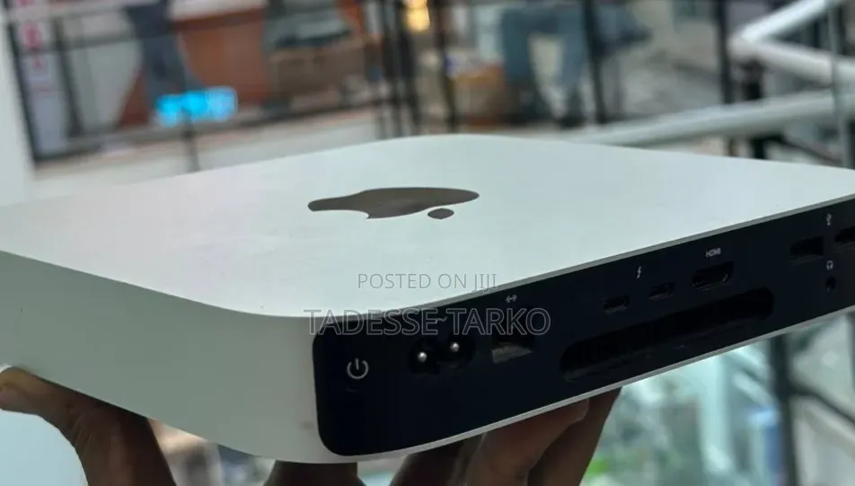 New Desktop Computer Apple Mac Mini M4 8GB Apple M4 SSD 512GB