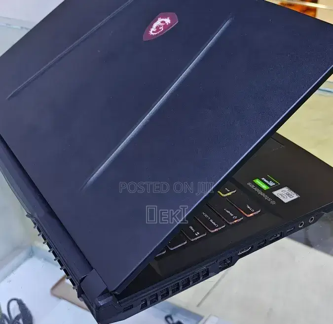 Laptop MSI GP75 Leopard 16GB Intel Core i7 SSD 512GB