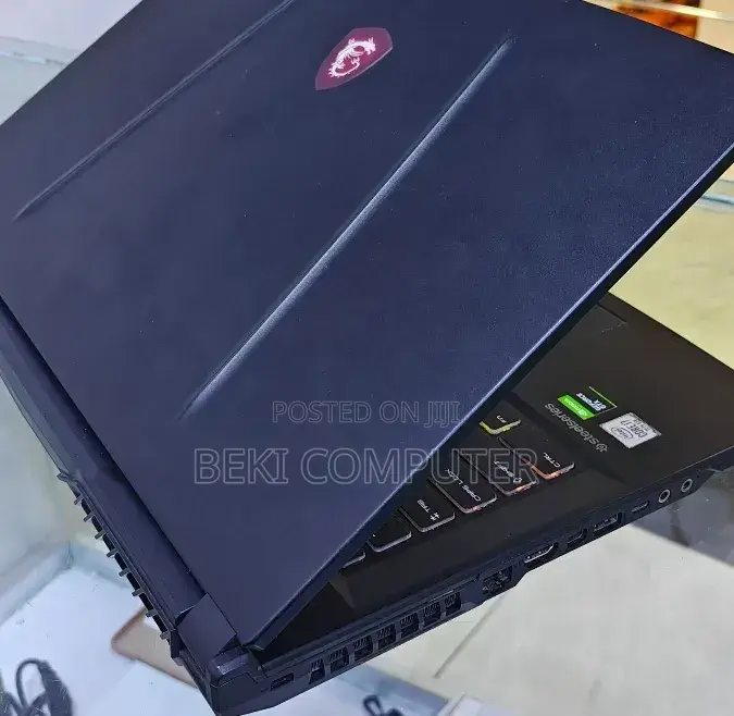 Laptop MSI GP75 Leopard 16GB Intel Core i7 SSD 512GB