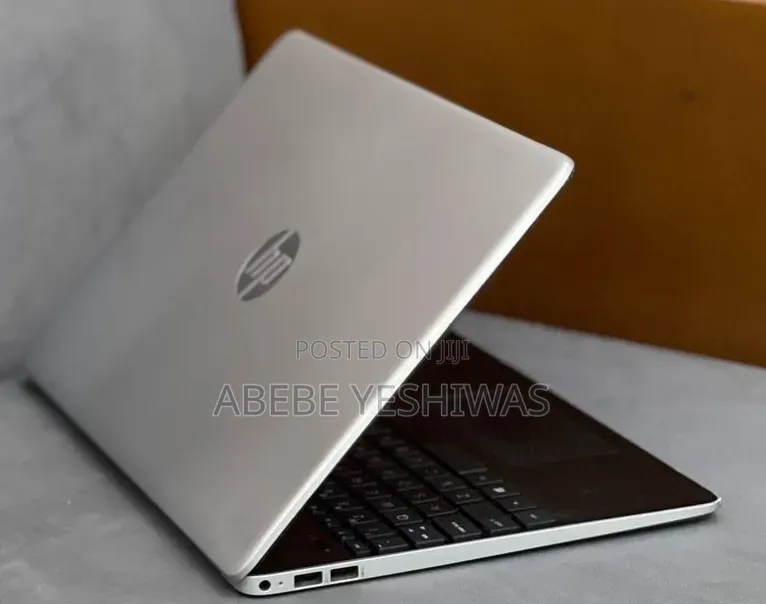 New Laptop HP Stream Notebook 8GB Intel Core i5 SSD 128GB
