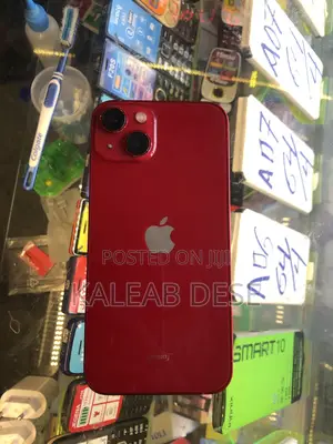 Apple iPhone 13 128 GB Red