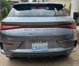 BYD E2 43 kWh 94 hp FWD 2024 Silver