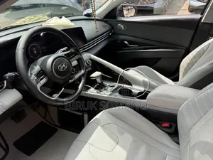 Hyundai Avante 2021