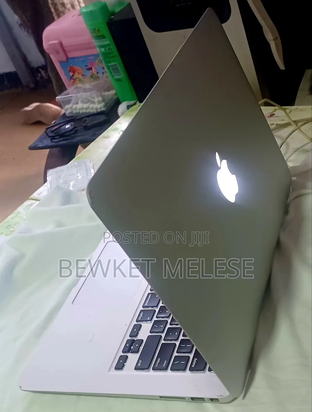 Laptop Apple MacBook 2012 4GB Intel Core i3 SSD 128GB