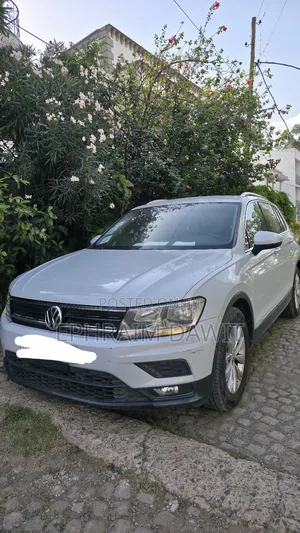 Volkswagen Tiguan 2.0T S FWD 2018 Off white