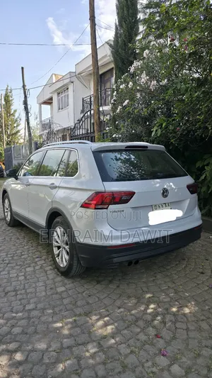 Volkswagen Tiguan 2.0T S FWD 2018 Off white