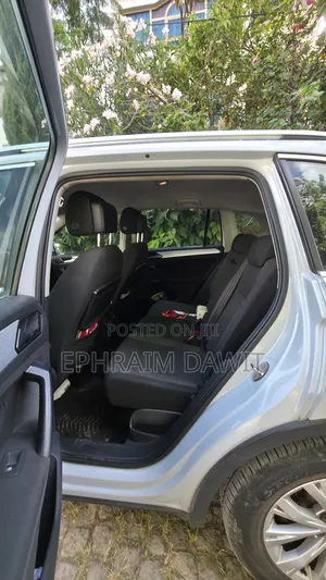 Volkswagen Tiguan 2.0T S FWD 2018 Off white