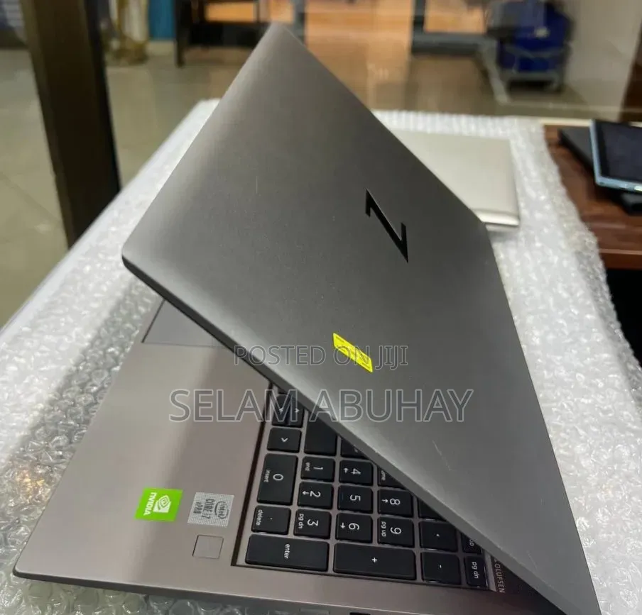 New Laptop HP Zbook Studio G7 16GB Intel Core i7 SSD 512GB