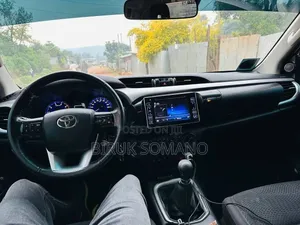 Toyota Hilux 2017