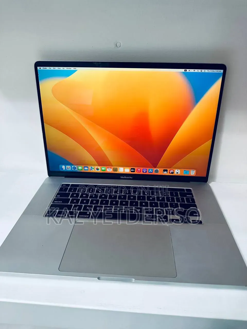 New Laptop Apple MacBook Pro 2019 16GB Intel Core i9 SSD 1T