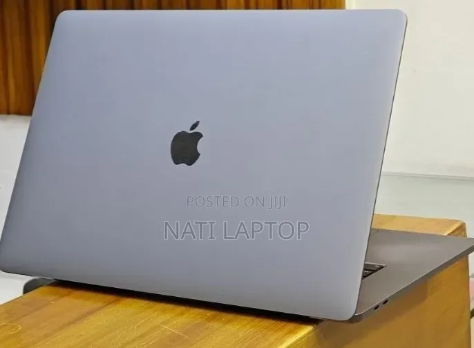 New Laptop Apple MacBook Pro 2018 32GB Intel Core i9 SSD 2T