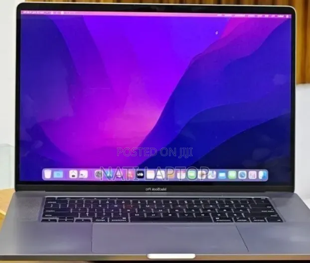 New Laptop Apple MacBook Pro 2018 32GB Intel Core i9 SSD 2T