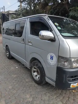 Toyota HiAce 2008 Silver