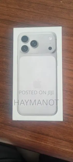 New Apple iPhone 17 Pro Max 256 GB Silver