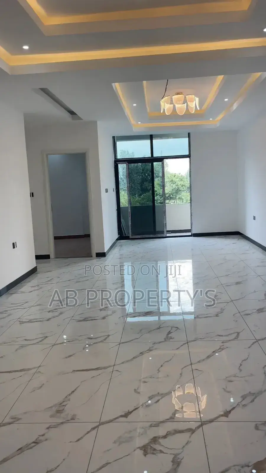 Furnished 3bdrm Apartment in መስቀል ፍላወር, Kirkos for sale