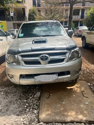 Toyota Hilux 2008 Gold