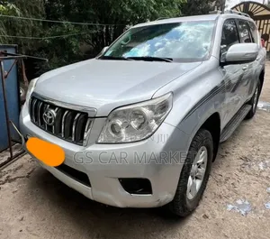 Toyota Land Cruiser Prado 2014 Silver