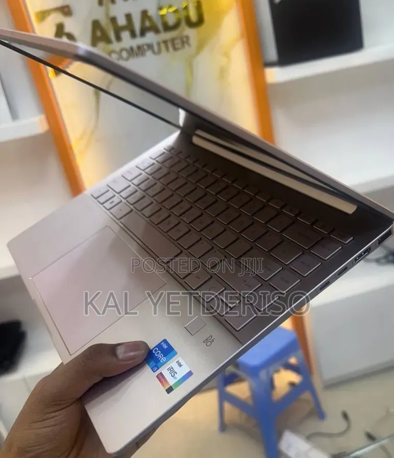 New Laptop HP Pavilion 15 16GB Intel Core i5 SSD 1T