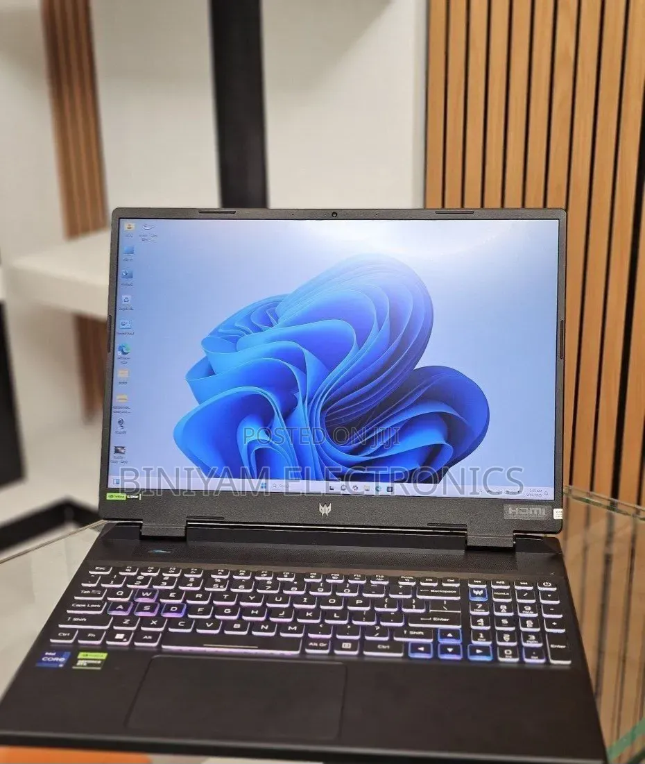 New Laptop Acer Predator Helios Neo 16 16GB Intel Core i9 SSD 1T